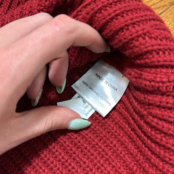 Quince 100% Organic Cotton Fisherman Crew Sweater Minimalist Ribbed Dark Red M - Picture 10 of 11